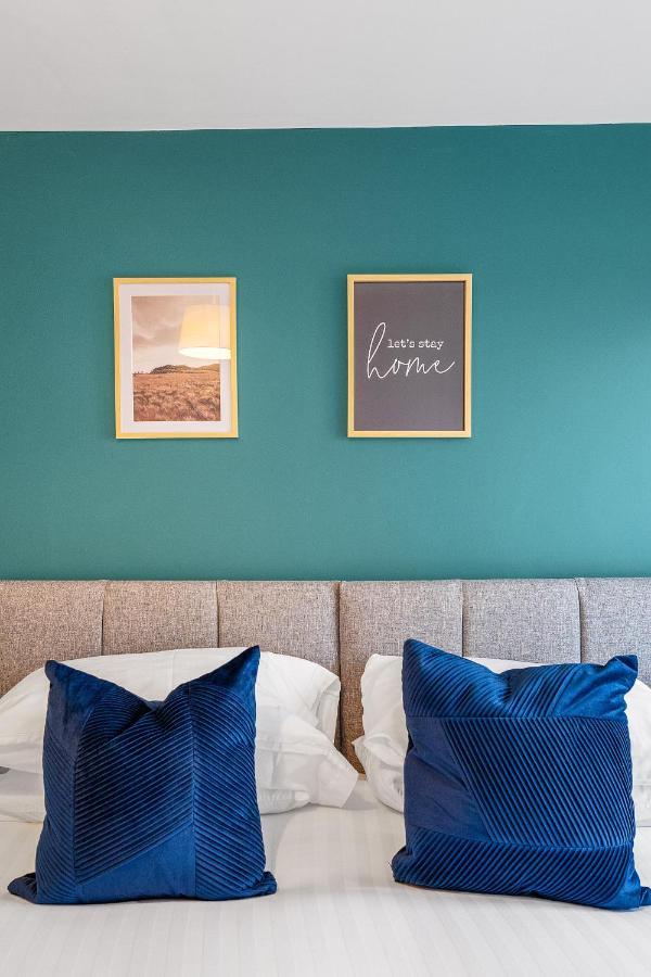 Holiday home Cheerful - - 4 Bedroom 3 Bath